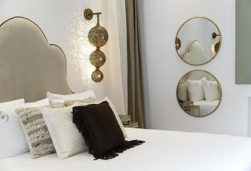 Deluxe Suite King Bed, Suite Azur