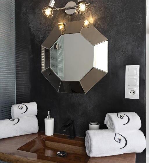 سوییت لوکس, Suite Azur