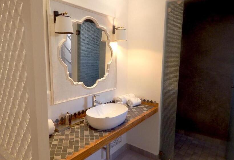 اتاق لوکس, Suite Azur