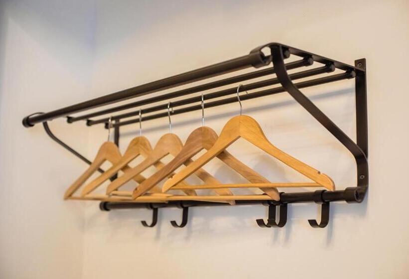 غرفة قياسية, De Reiziger