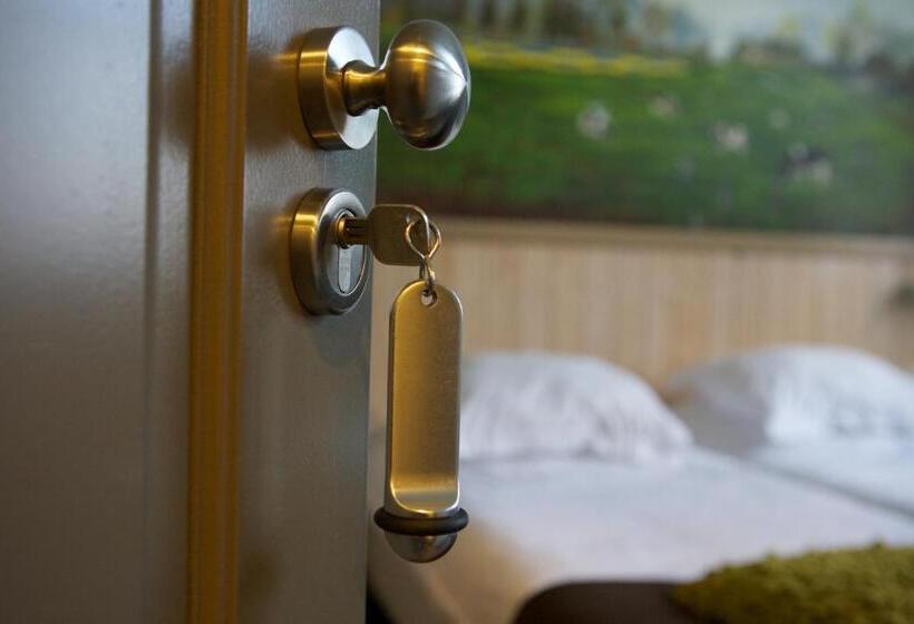 اتاق اکونومی, Herberg De Brabantse Kluis