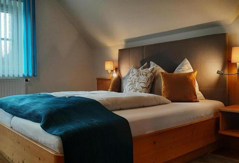 غرفة قياسية مطلّة علي الحديقة, Garni Landhaus Florian