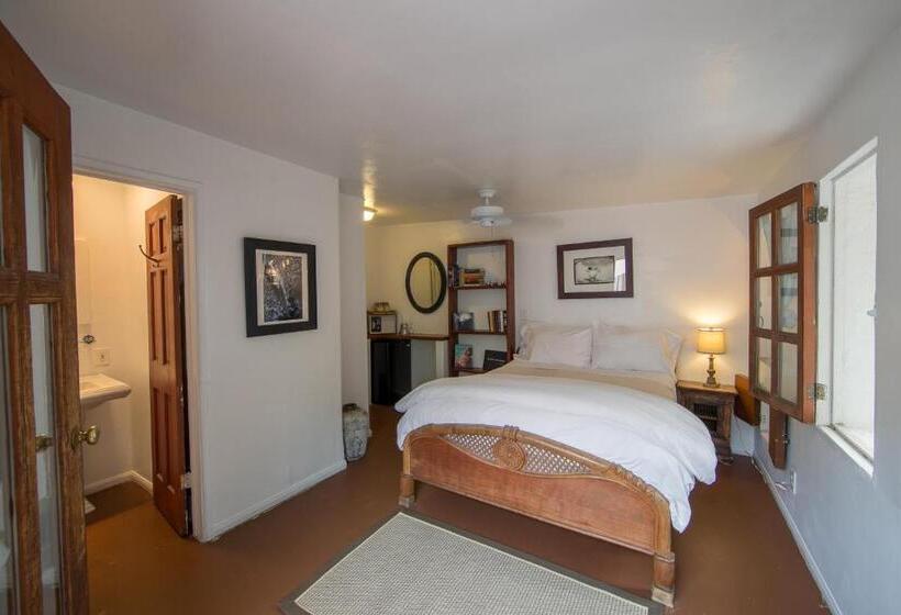 اتاق استاندارد, Korakia Pensione