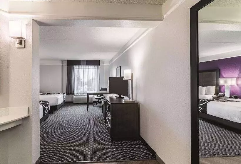 ２ダブルベッドのスタンダードルーム, La Quinta By Wyndham Austin Airport