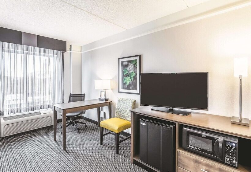חדר סטנדרט שתי מיטות זוגיות, La Quinta By Wyndham Austin Airport