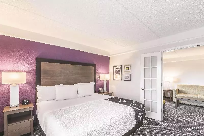 キングサイズベッドのデラックスルーム, La Quinta By Wyndham Austin Airport