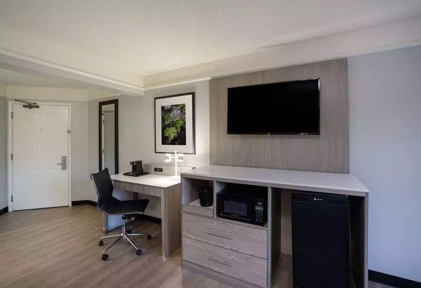 ２ダブルベッドのスタンダードルーム, La Quinta By Wyndham Birmingham Hoover
