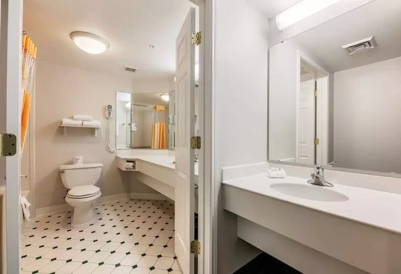 اتاق استاندارد با 2 تخت دوبل, La Quinta Inn & Suites By Wyndham Houston Bush Iah South