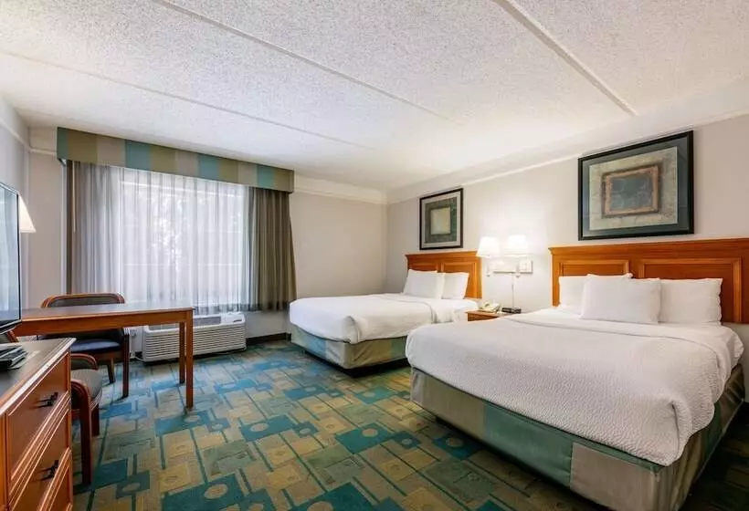 اتاق استاندارد با 2 تخت دوبل, La Quinta Inn & Suites By Wyndham Houston Bush Iah South