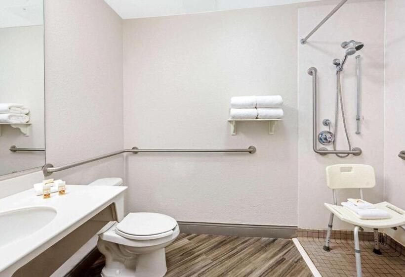 适合残疾人士使用的带超级大床的标准间, La Quinta By Wyndham Houston West Park 10