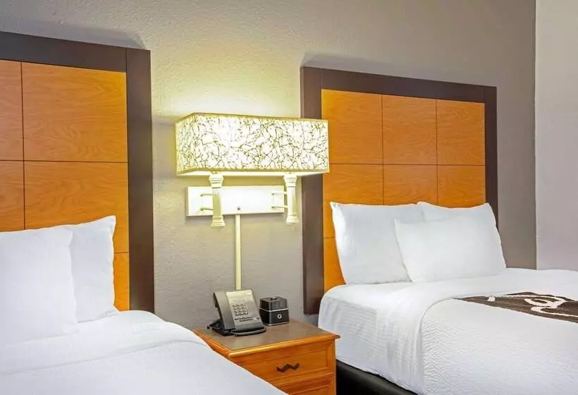 2ダブルベッドのスタンダードルーム, La Quinta By Wyndham Houston West Park 10