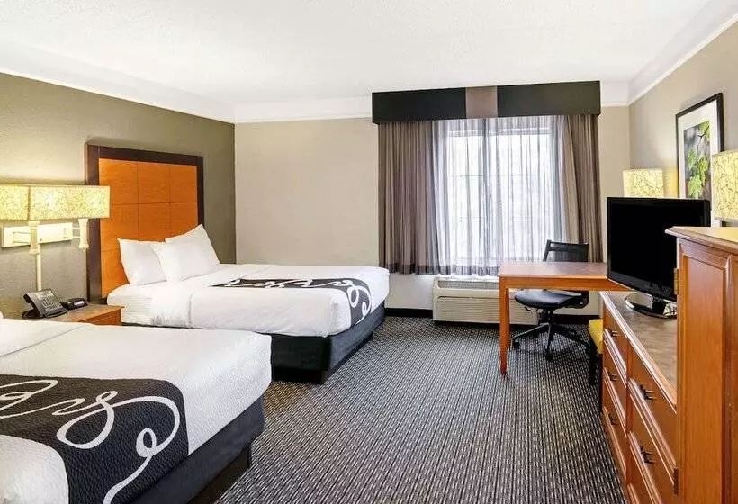 デラックスルーム, La Quinta By Wyndham Houston West Park 10