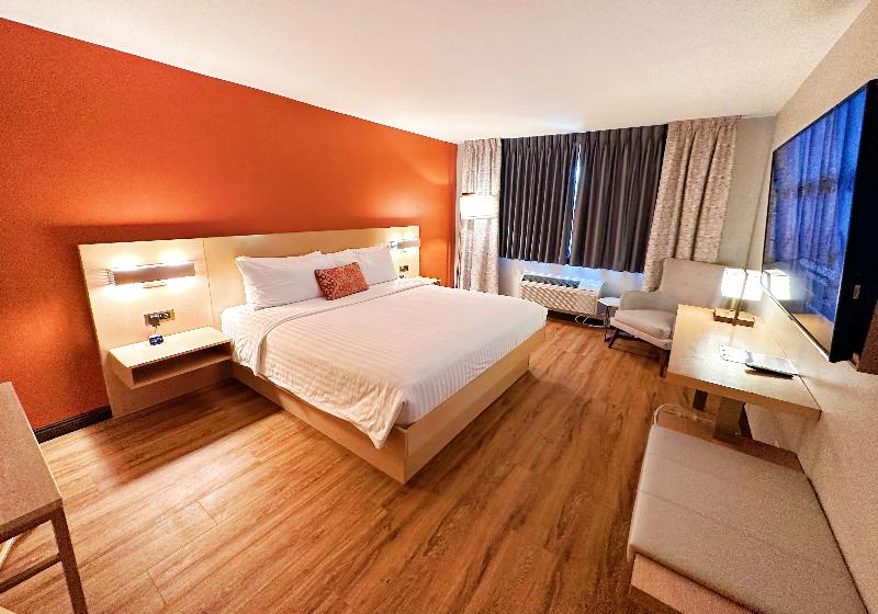 מיטת קינג בסוויטה, Lincoln Hotel Monterey Park Los Angeles