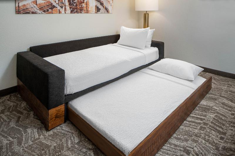 اتاق استاندارد, Lincoln Hotel Monterey Park Los Angeles