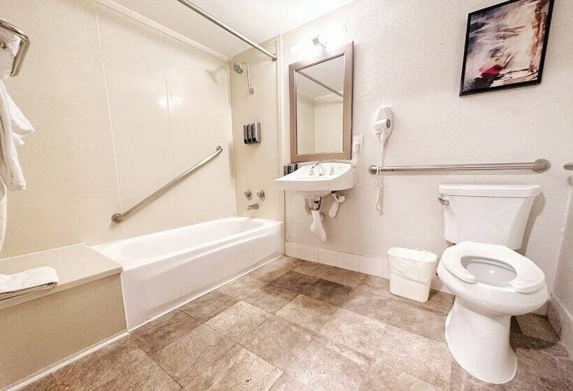 חדר סטנדרט, מיטת קינג, מותאם לאדם עם מוגבלויות, Lincoln Hotel Monterey Park Los Angeles