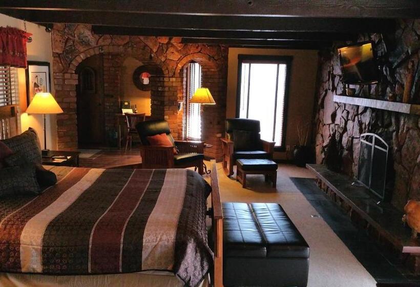 디럭스 스위트 킹 침대, Lodge At Sedona