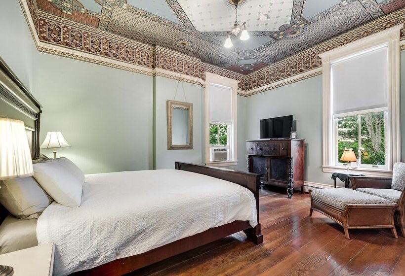 スイート, Lumber Baron Inn