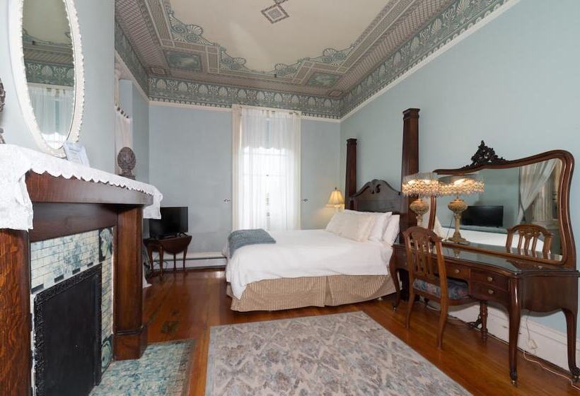 스위트, Lumber Baron Inn
