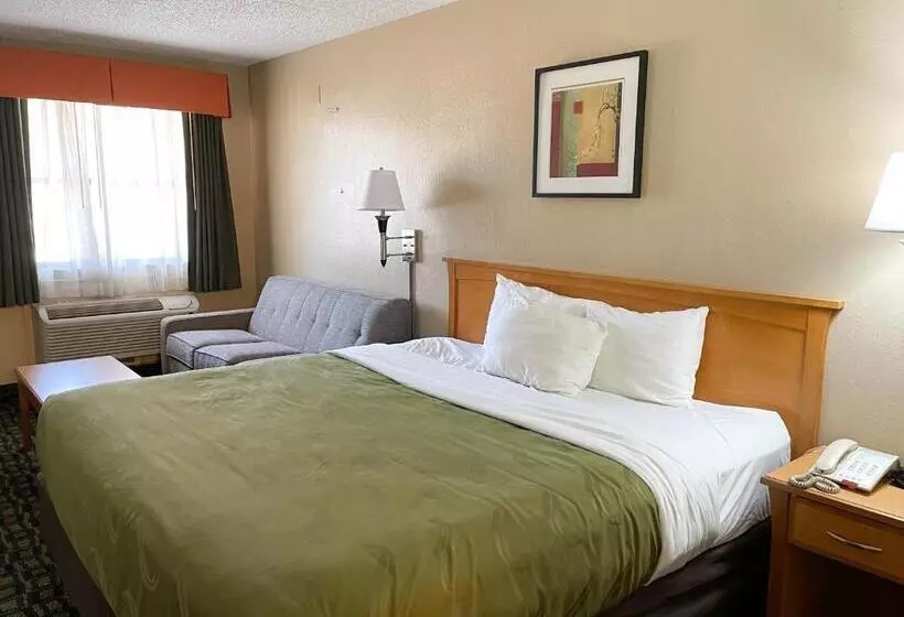 キングサイズベッドのスイートルーム, Studio 6 Suites North Richland Hills Tx