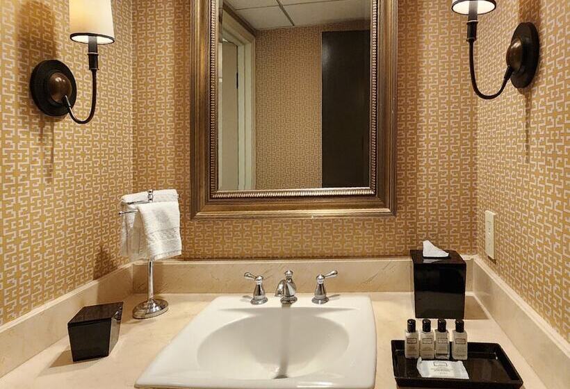 جناح, Los Angeles Athletic Club