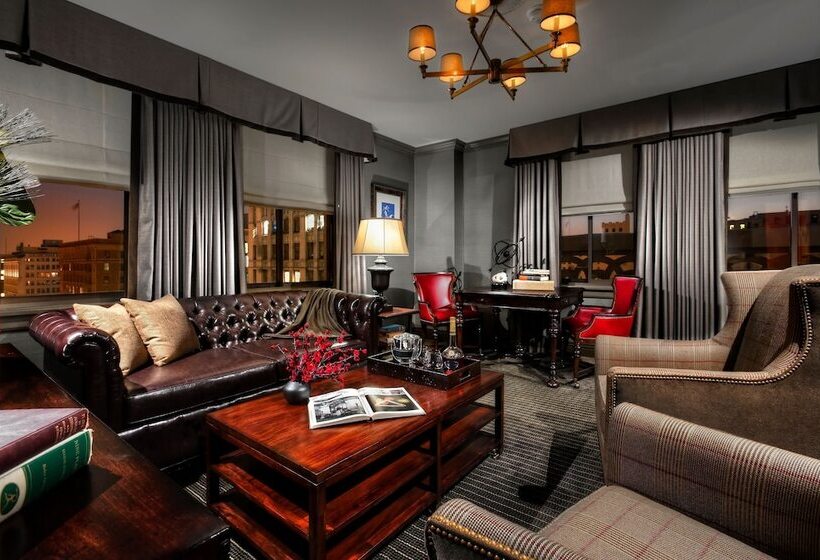 جناح, Los Angeles Athletic Club