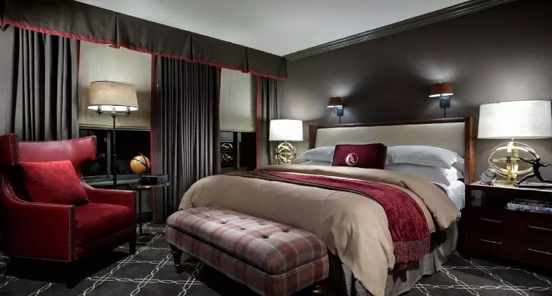 اتاق لوکس با تخت بزرگ, Los Angeles Athletic Club