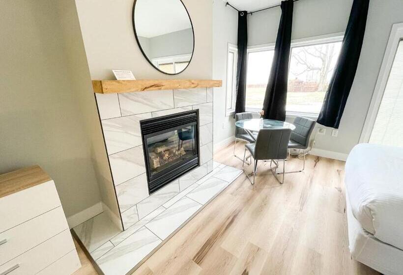 غرفة ديلوكس مطلة على البحيرة, Lake Bluff Inn And Suites