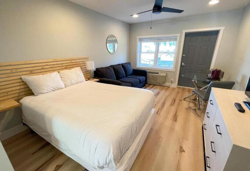 استوديو قياسي مطل على البحيرة, Lake Bluff Inn And Suites