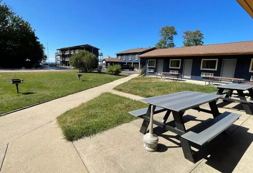 キングサイズベッドのスタンダードルーム, Lake Bluff Inn And Suites