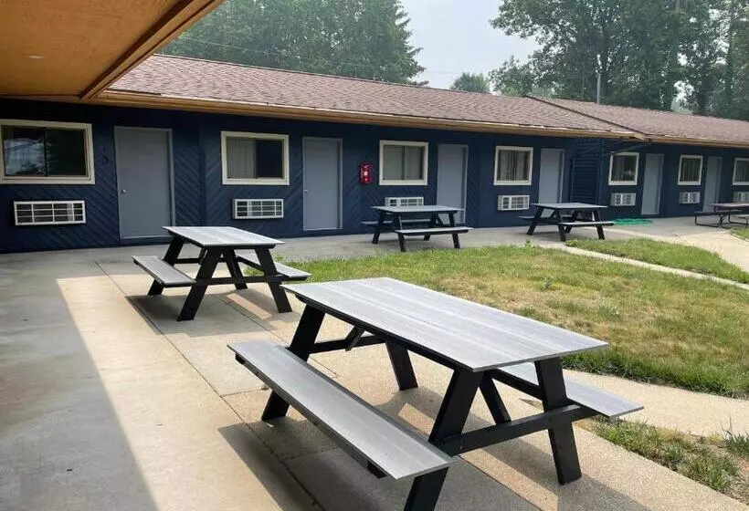 キングサイズベッドのスタンダードルーム, Lake Bluff Inn And Suites