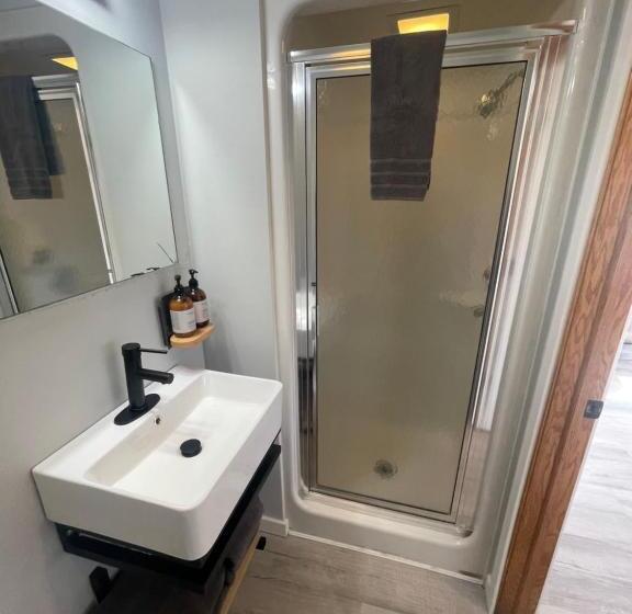 غرفة قياسية مطلّة علي البحيرة, Lake Bluff Inn And Suites