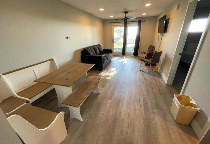 جناح غرفتين نوم, Lake Bluff Inn And Suites