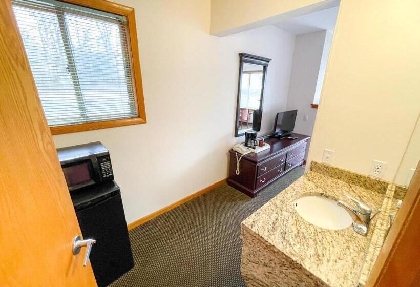 غرفة قياسية سرير كينج لذوى الإحتياجات الخاصة, Lake Bluff Inn And Suites