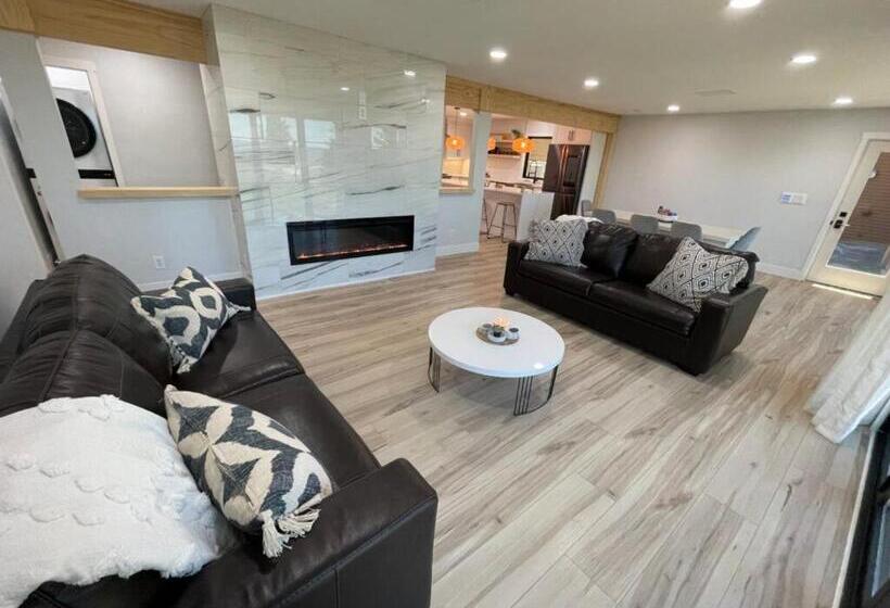 فيلا 3 غرف نوم, Lake Bluff Inn And Suites