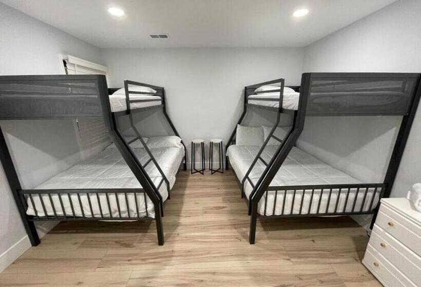 فيلا 3 غرف نوم, Lake Bluff Inn And Suites