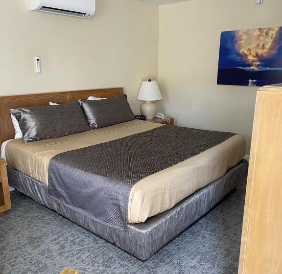 带大床的标准间, Lake Front