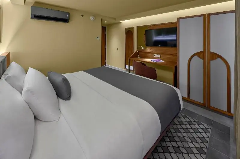 Standard-huone King-vuode, City Centro By Marriott San Luis Potosi