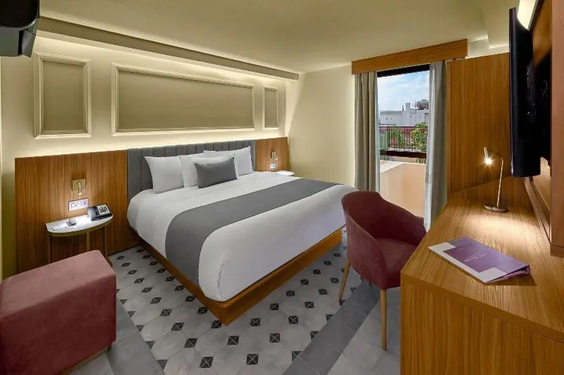 Standard-huone King-vuode, City Centro By Marriott San Luis Potosi
