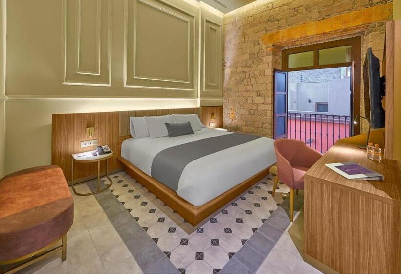اتاق استاندارد با تخت بزرگ, City Centro By Marriott San Luis Potosi