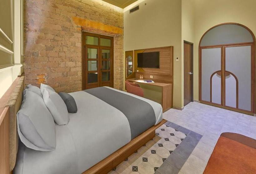 اتاق استاندارد با تخت بزرگ, City Centro By Marriott San Luis Potosi