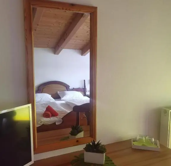 اتاق استاندارد با بالکن, Landhaus Zell Am See