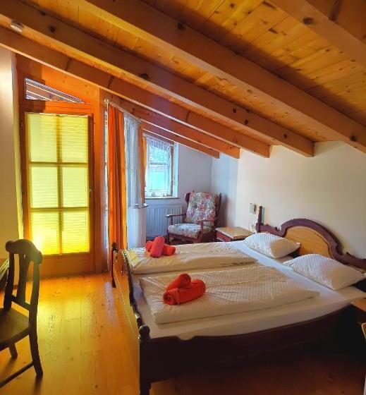 חדר סטנדרט עם מרפסת, Landhaus Zell Am See