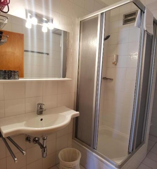 חדר סופריור עם מרפסת, Landhaus Zell Am See