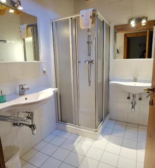 סוויטת ג'וניור עם מרפסת, Landhaus Zell Am See