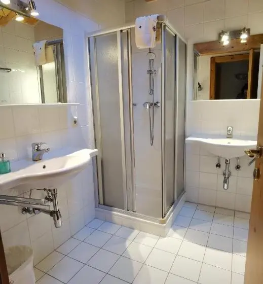 سوییت جونیور با بالکن, Landhaus Zell Am See