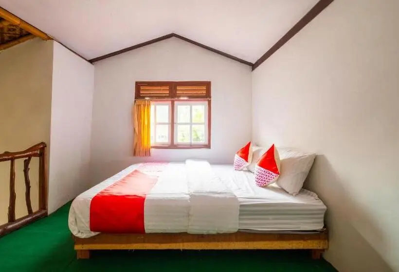 Perhehuone, Oyo 2278 Cikidang Hunting Resort