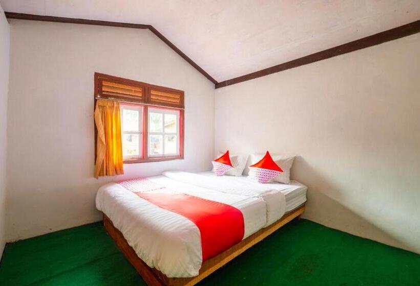 패밀리 룸, Oyo 2278 Cikidang Hunting Resort