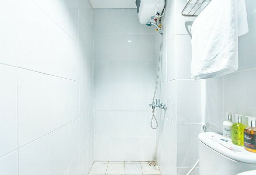 디럭스 룸, Collection O 24 Patraland Urbano