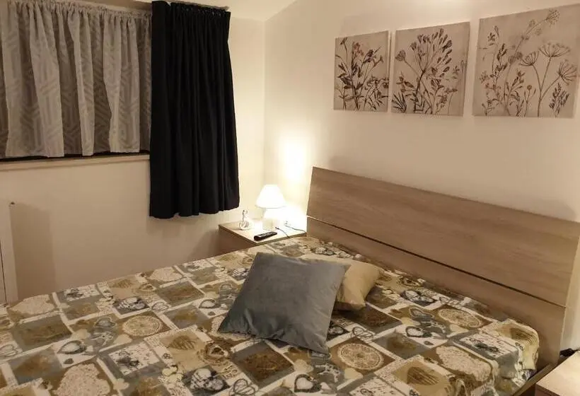 バルコニー付きスタンダードルーム, Novecento Bed & Breakfast