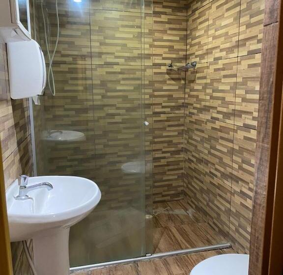 발코니가 있는 스위트, The Place Hostel